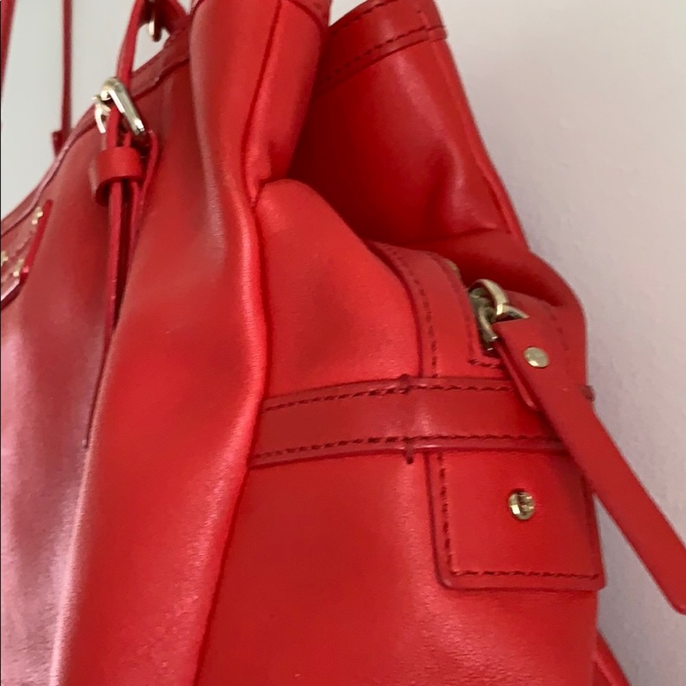 Kate Spade Tote - Picture 2 of 8